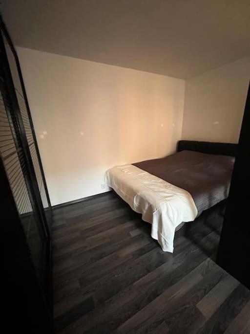 Mall Vitan Studio Eveline Bucureşti Eksteriør bilde