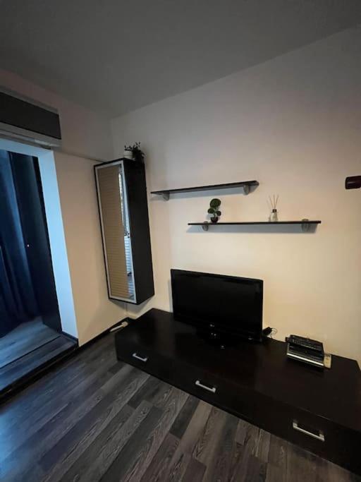 Mall Vitan Studio Eveline Bucureşti Eksteriør bilde