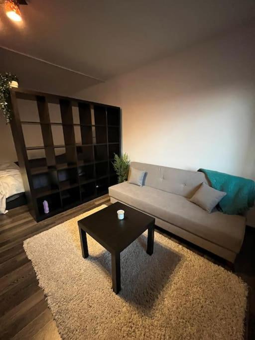 Mall Vitan Studio Eveline Bucureşti Eksteriør bilde
